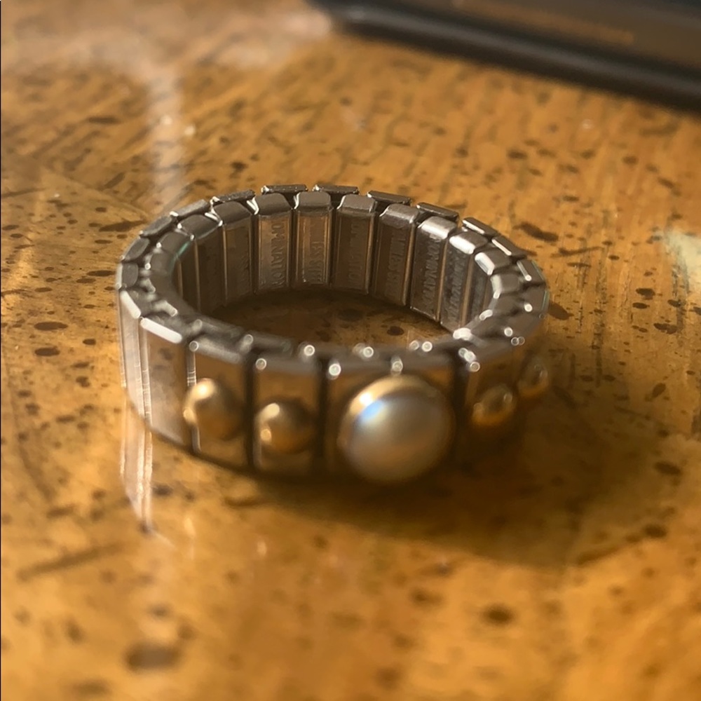 Nomination ring with pearl